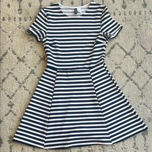 H&M White and Blue A-Line Dress Casual Short Sleeve